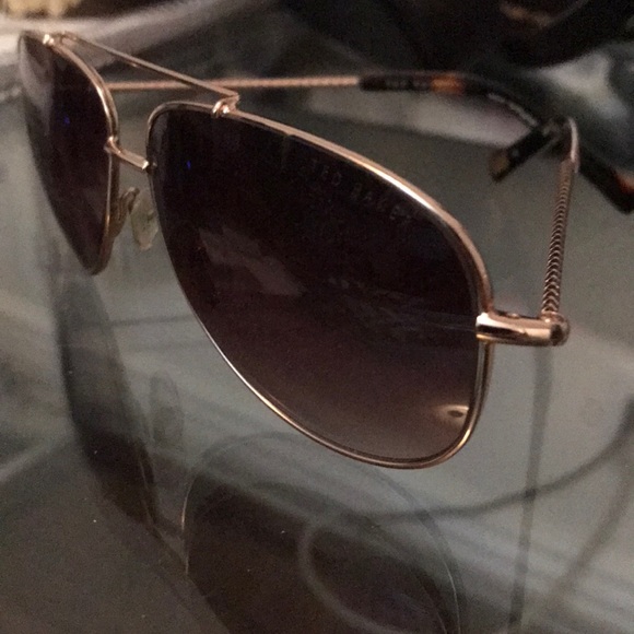 Ted Baker light gold aviators - Picture 2 of 5